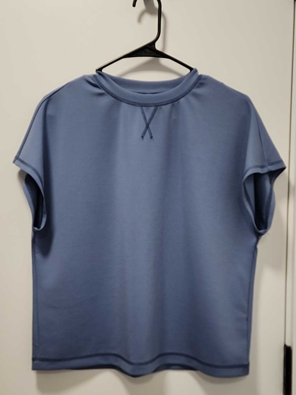 Women's Short-Sleeve Crewneck Tee in Dusty Blue Size - Medium